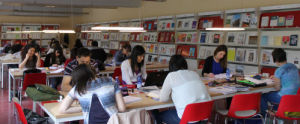 Studenti Biblioteca Kore
