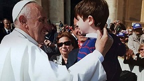 Cristian con Papa Francesco
