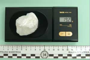 Barrafranca: tre persone segnalate per uso personale di sostanze stupefacenti