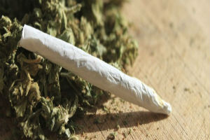Divieto di dimora per giovane gambiano, ospitato in un centro di Leonforte, arrestato per avere ceduto marijuana a minorenne