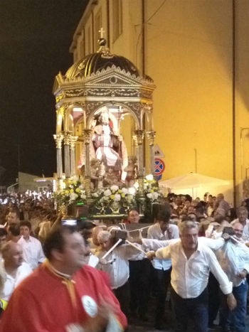 Calascibetta. Festa del patrono San Pietro: polemiche sul mancato accordo economico tra le bande musicali cittadine e il Comune