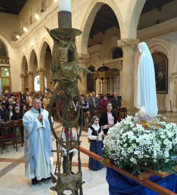 La comunità di Calascibetta consacrata alla Madonna di Fatima. Un anonimo benefattore dona la statua della Vergine