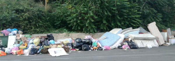 Aidone; zona Canalotto, discarica di rifiuti ingombranti ed altra spazzatura: lamentele dei cittadini