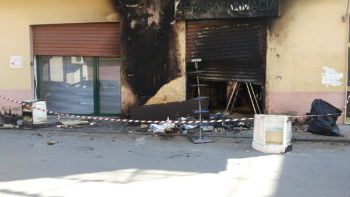 Barrafranca: incendiata la parafarmacia del Dott. Paternò