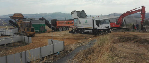 Enna: 14 comuni di Agrigento abbancano i rifiuti a Cozzo Vuturo