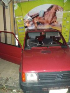 Caltanissetta, malviventi sfondano vetrata di un centro scommesse l’auto rubata a Pietraperzia
