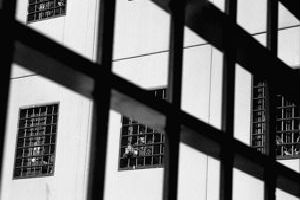 Suicidio all’interno del carcere di Enna