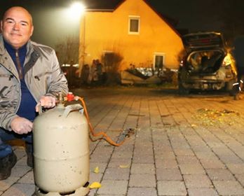 Aidone. Vigile del fuoco, in vacanza in Germania, salva tedesco dall’auto in fiamme