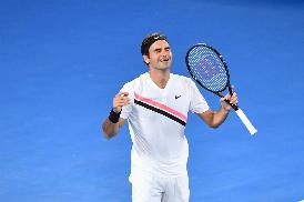 TENNIS: TORNEO MIAMI. FEDERER BATTE SHAPOVALOV, IN FINALE CON ISNER