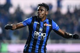 CALCIO: SERIE A. DOPPIETTA ZAPATA E L’ATALANTA VOLA, PARMA KO 3-1