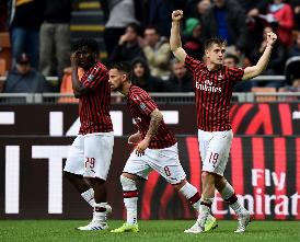 MILAN-FROSINONE 2-0, PIATEK E SUSO, ROSSONERI IN EUROPA