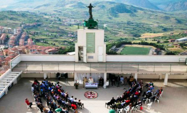 Anniversario della posa della Madonna sulla torre dell’Oasi di Troina