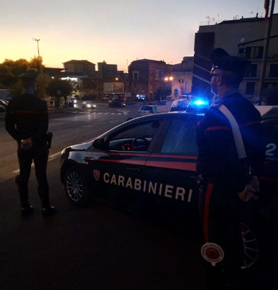 Leonforte, carabiniere libero dal servizio arresta pregiudicato per evasione dai domiciliari