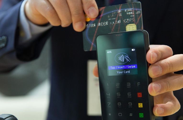 PAGAMENTI DIGITALI, LA SVOLTA E’ CONTACTLESS E MOBILE