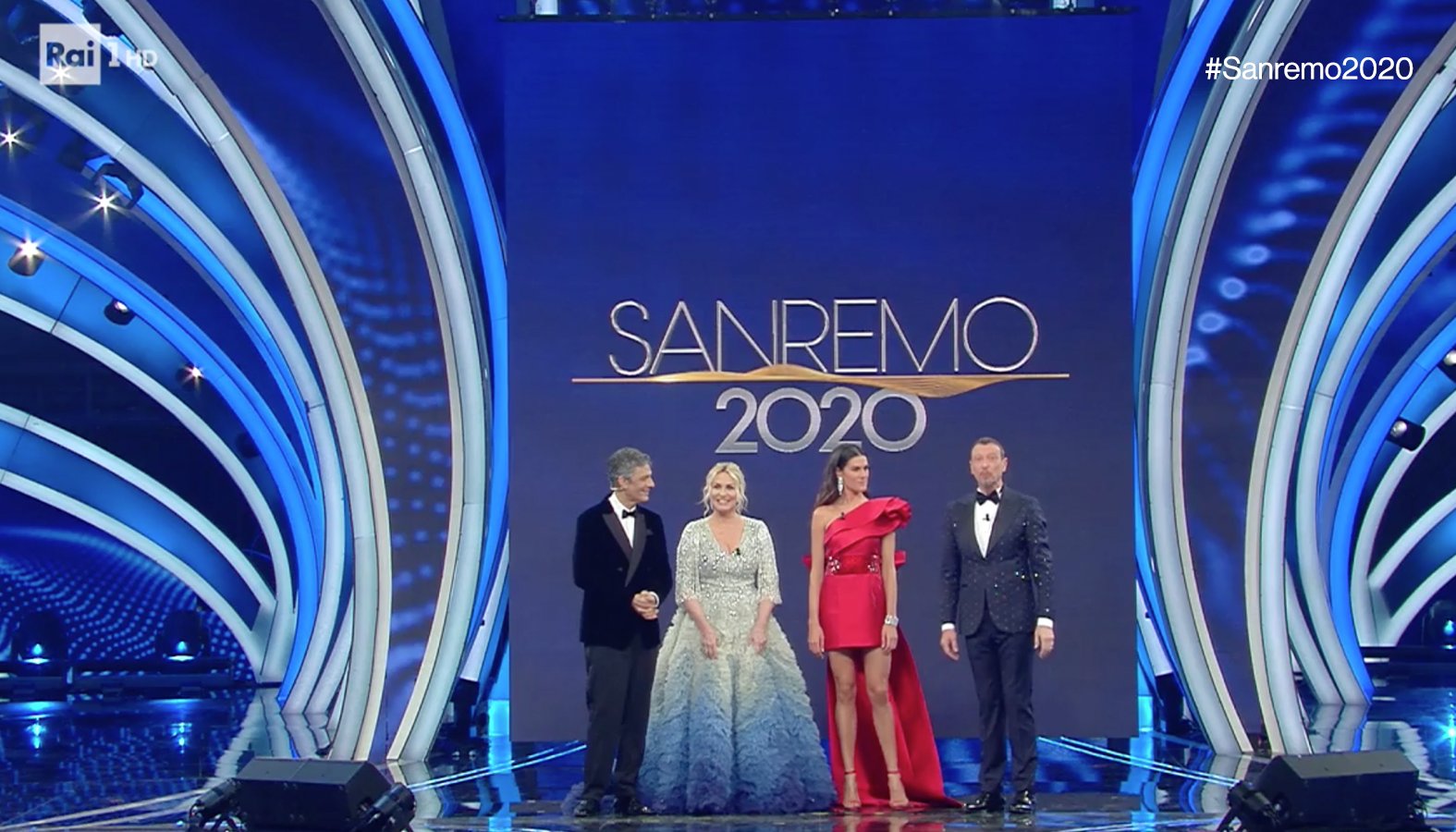 Sanremo, 9.5 milioni di telespettatori e 53% share per la quarta serata