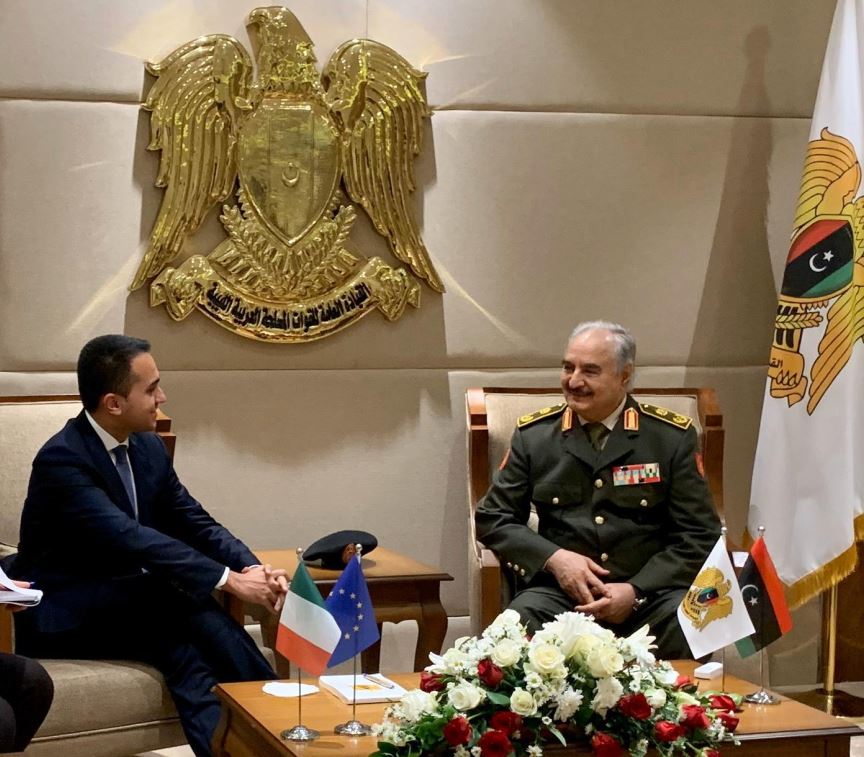 Libia, Di Maio incontra Haftar “La soluzione non può essere militare”