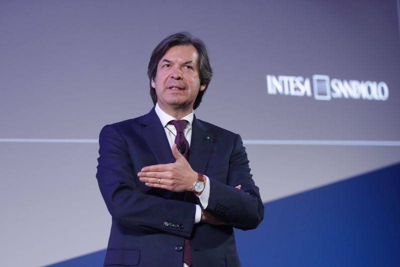 Intesa Sanpaolo lancia ops su Ubi Banca per consolidare la leadership