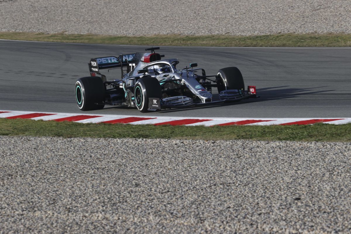 Bottas il piu’ veloce dei primi test, la Ferrari pensa allo sviluppo