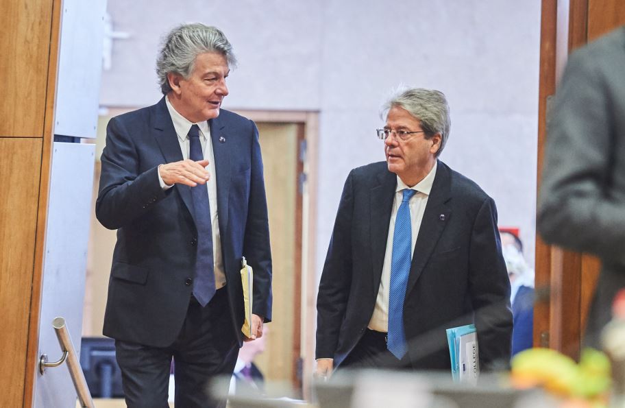 Coronavirus, Gentiloni-Breton “Un fondo europeo per la rinascita”