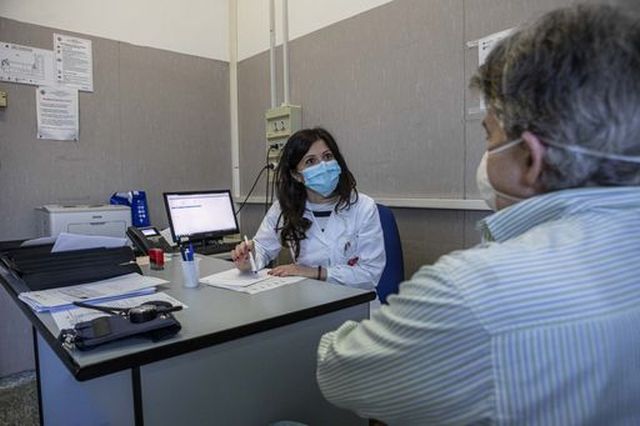 Coronavirus, Menarini dona 350mila mascherine ai medici di famiglia