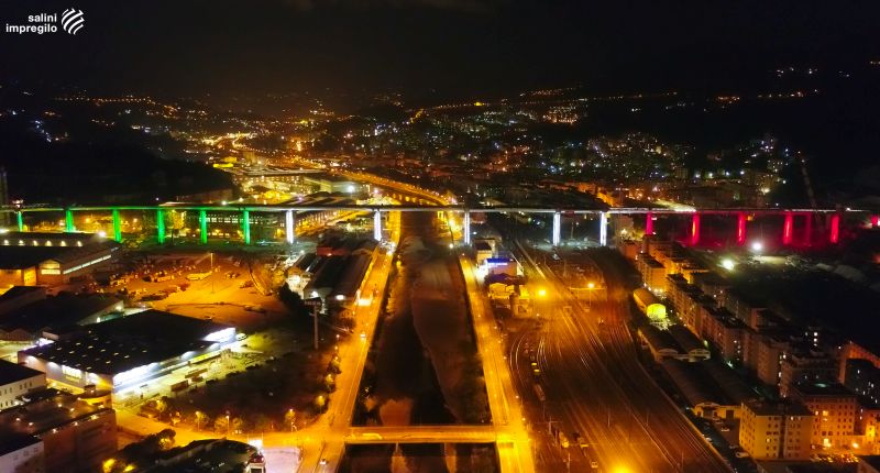 Salini Impregilo veste il Ponte di Genova con le luci del tricolore