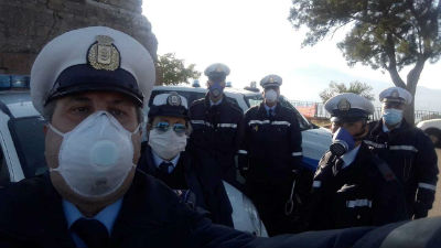 Centuripe: l’Associazione di Polizia ANVU dona mascherine alla Polizia Locale