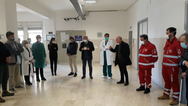 Asp Enna. Donazione di emogasanalizzatore all’ospedale di Nicosia