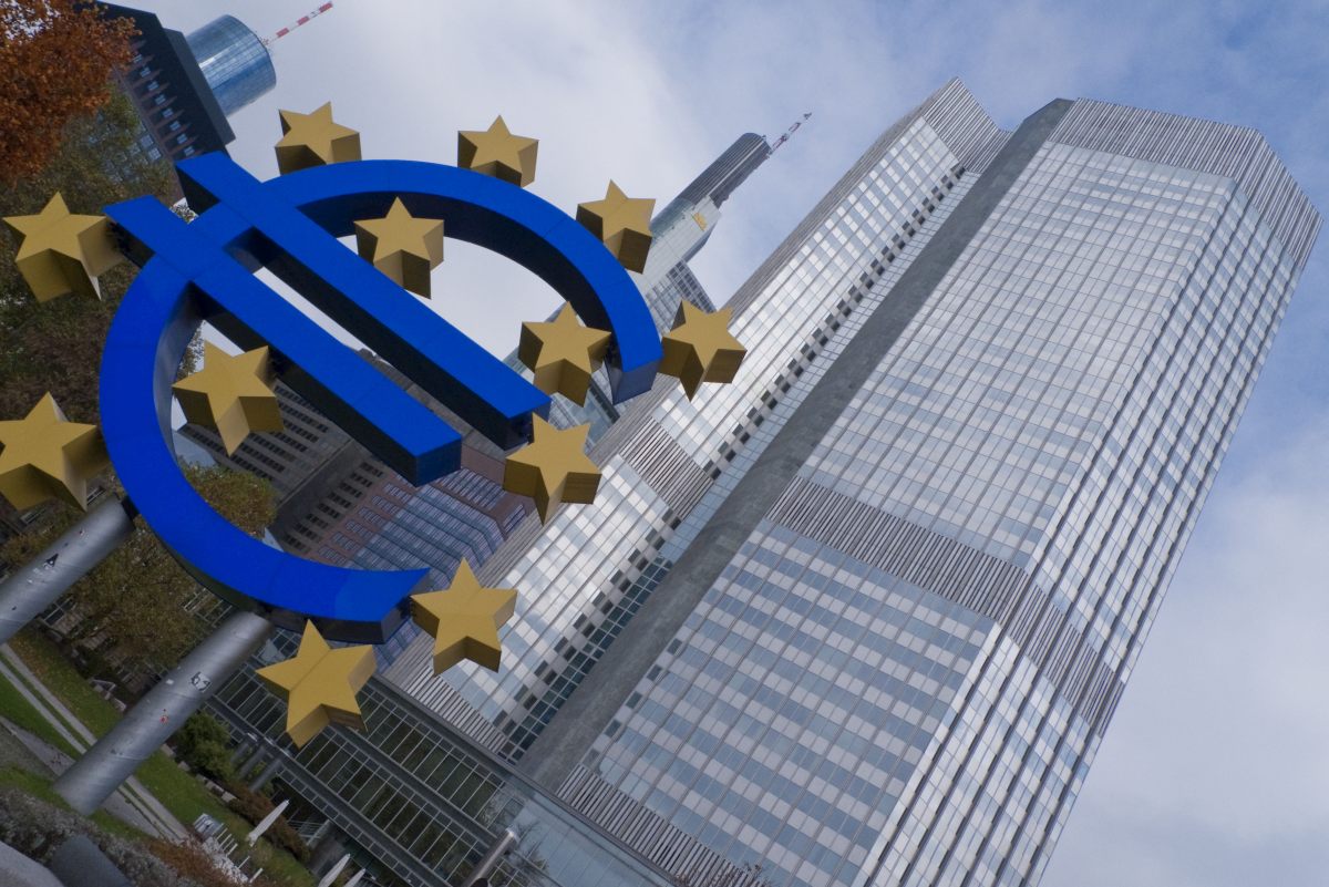 Bce “Il Pil dell’Eurozona nel 2020 scendera’ tra il 5 e il 7%”
