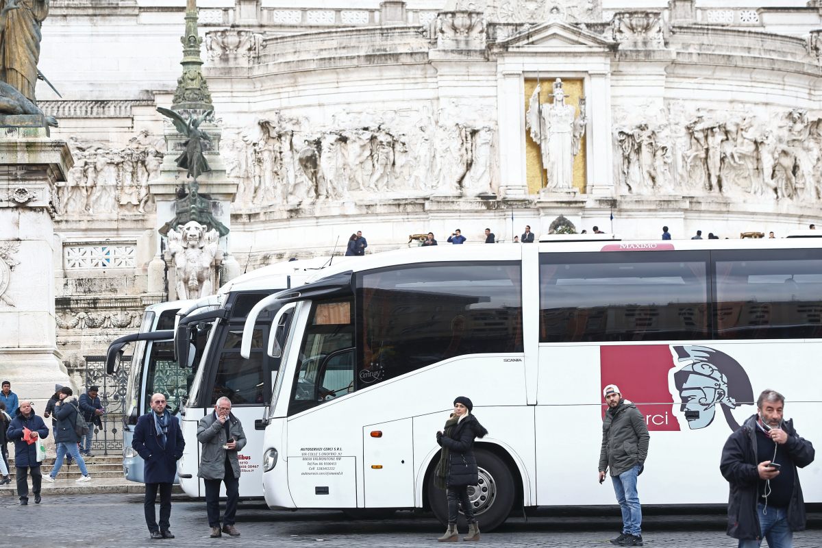 Bus Turistici “Settore in rivolta, pronti allo sciopero fiscale”