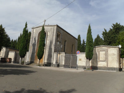Troina, sanificazione del centro abitato e riapertura del cimitero ai visitatori