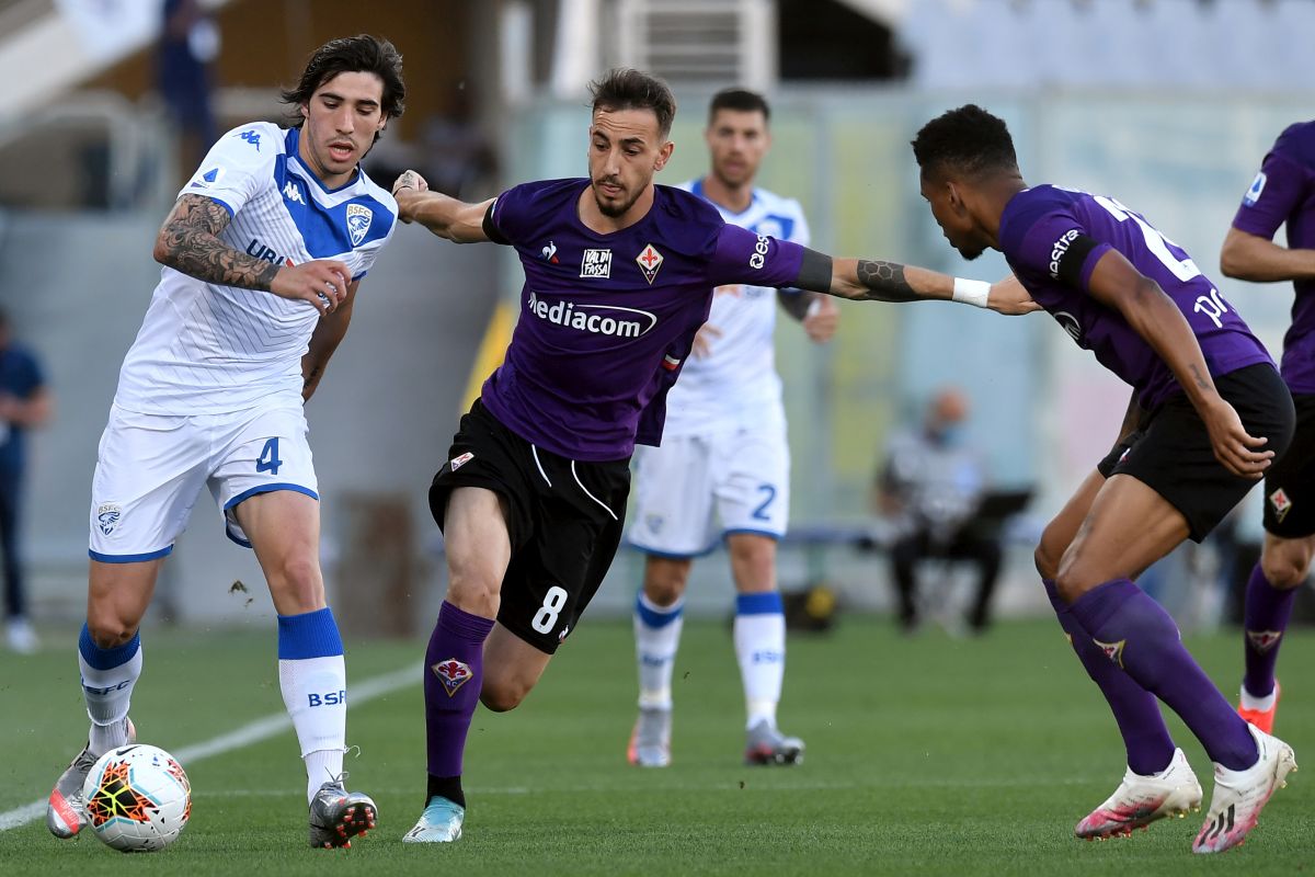 Pezzella risponde al rigore di Donnarumma, Fiorentina-Brescia 1-1