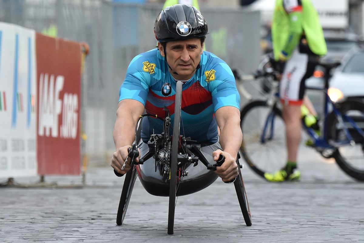 Zanardi in condizioni stazionarie ma il quadro neurologico resta grave