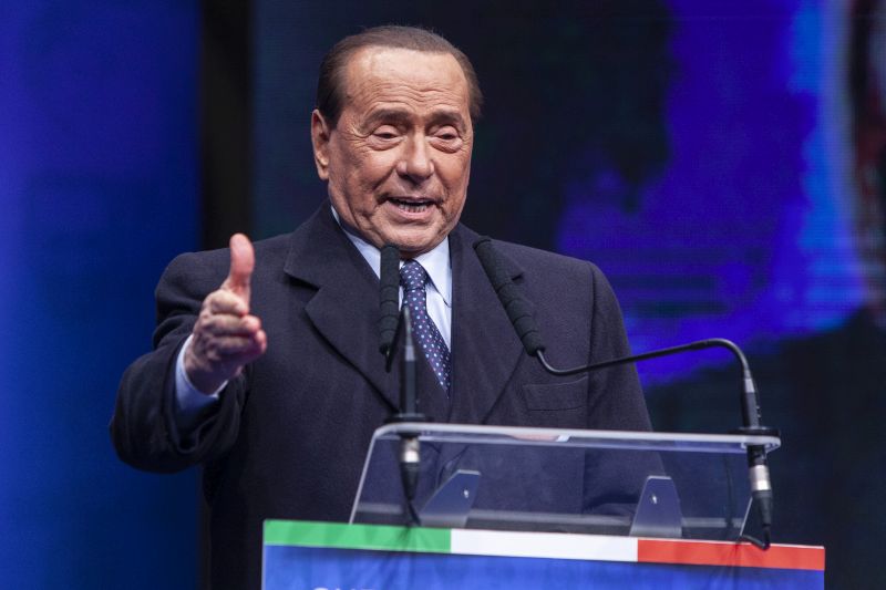 Berlusconi “Con una maggioranza diversa potremmo entrare al Governo”