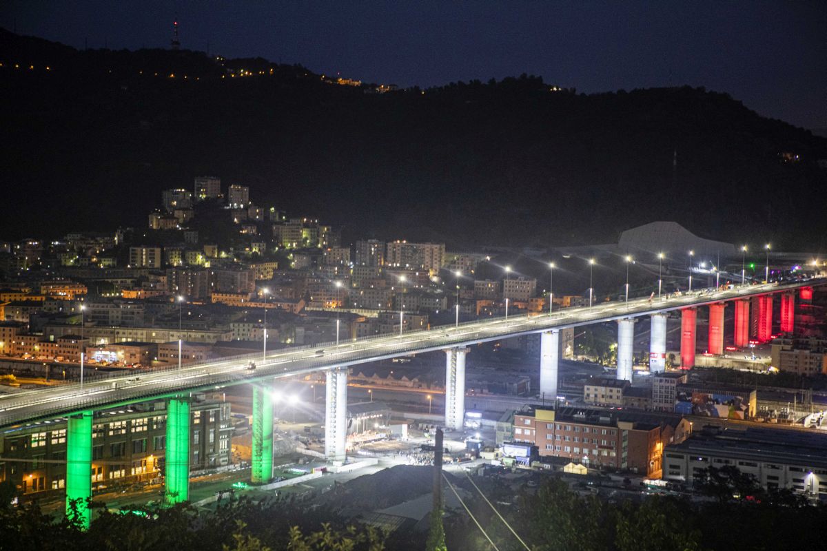67 mila metri cubi di calcestruzzo per il Ponte di Genova