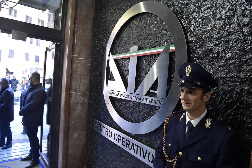 Mafia, arrestato figlio boss Badalamenti latitante da 3 anni