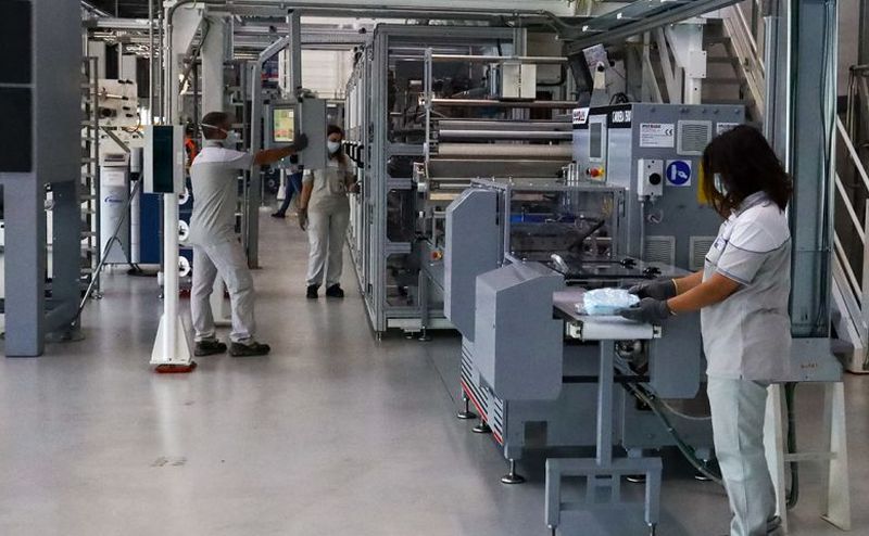 Industria, a giugno produzione in ripresa ma lontano da pre-covid