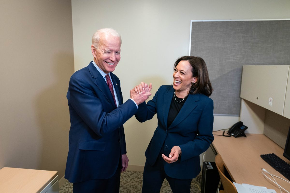Usa, Joe Biden sceglie Kamala Harris come candidata vicepresidente