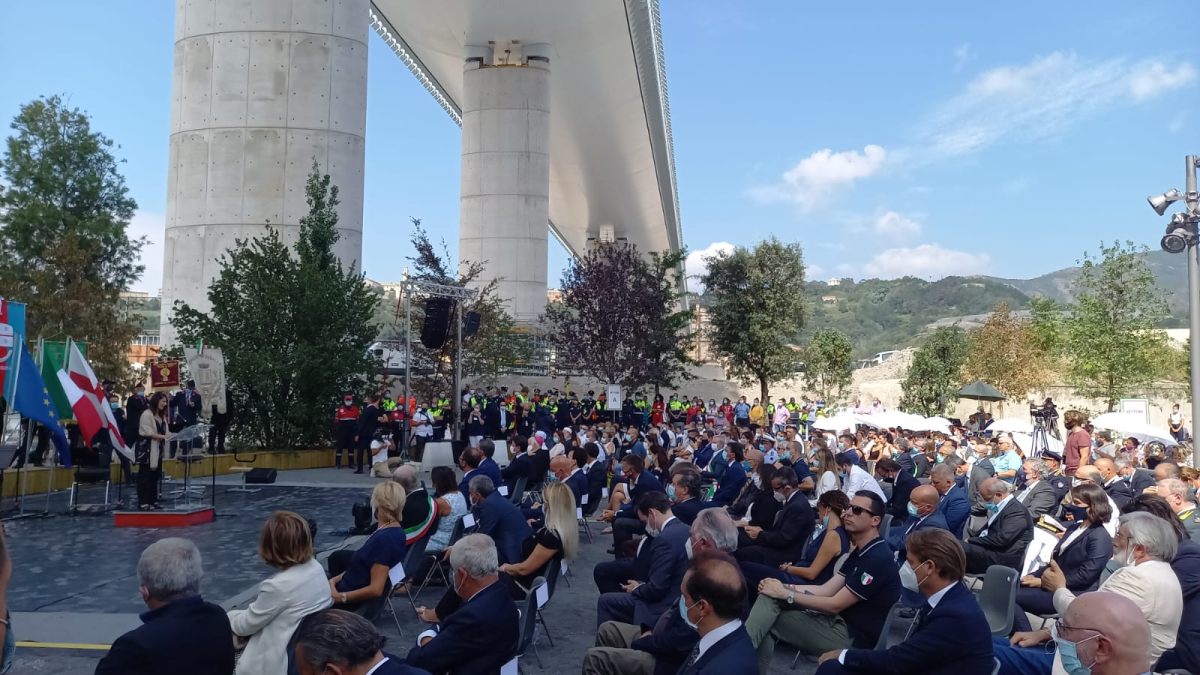 Ponte Morandi, Genova ricorda le 43 vittime