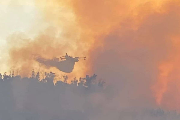 Pomeriggio di fuoco a Piazza Armerina, Leonforte, volontari di Troina a Capizzi