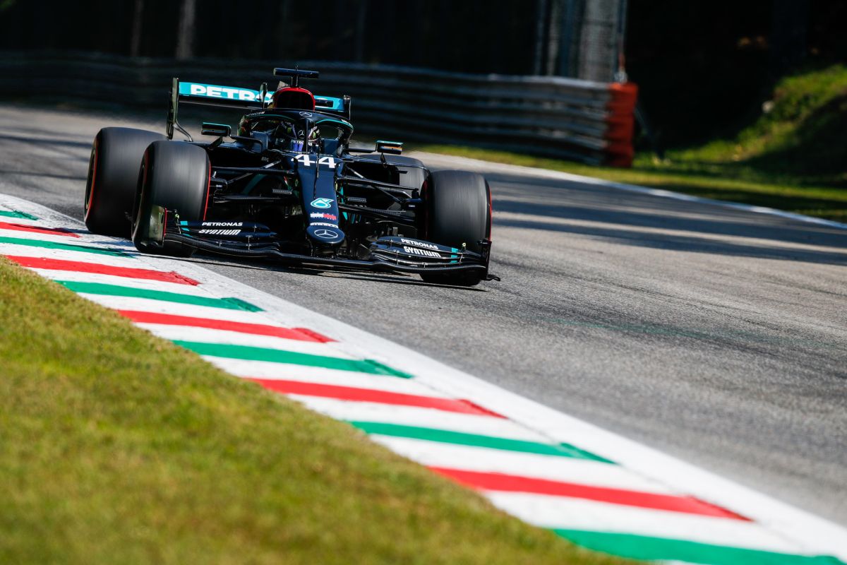 Pole position per Hamilton a Monza, Leclerc 13° e Vettel 17°