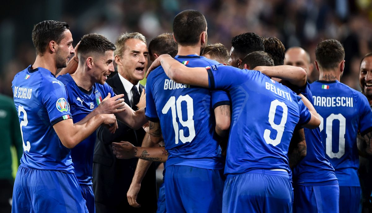 Domani Olanda-Italia, Mancini “Faremo cambi ma vogliamo vincere”