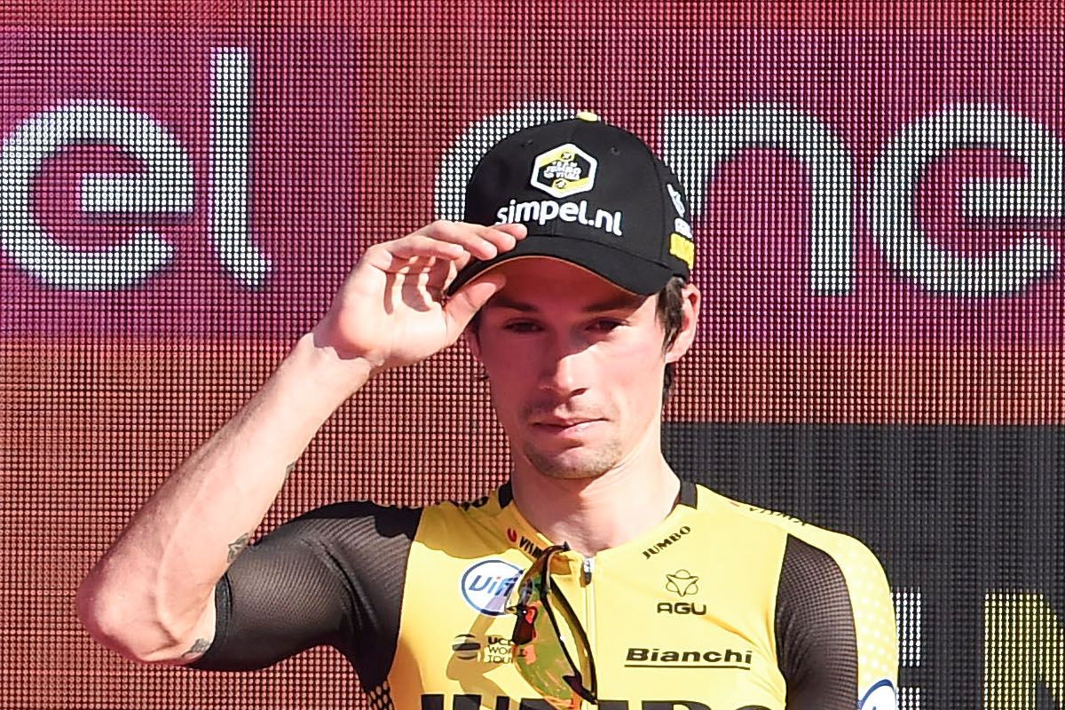 Bennett vince in volata la 10^ tappa del Tour, Roglic sempre leader