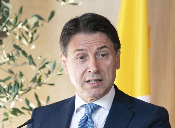 Conte “E’ tempo di rinnovamento, serve rigenerazione dell’economia”