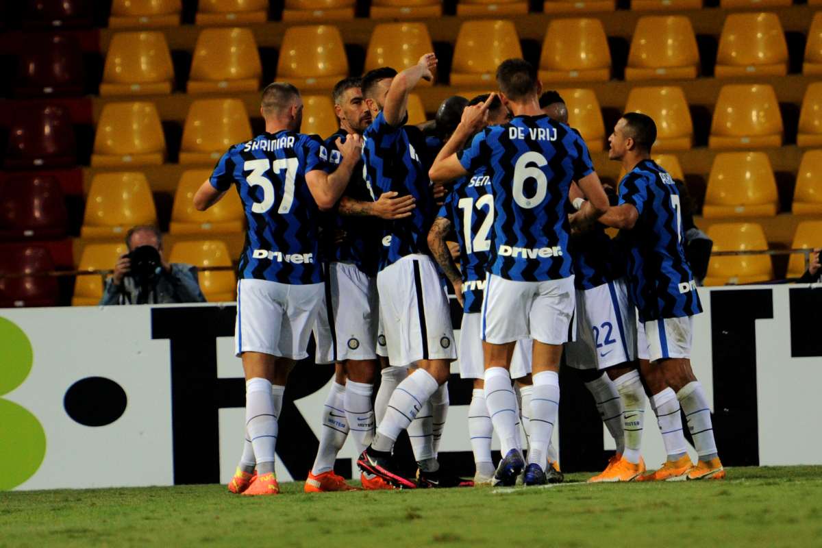 Doppietta per Lukaku e show Inter, Benevento sconfitto 5-2