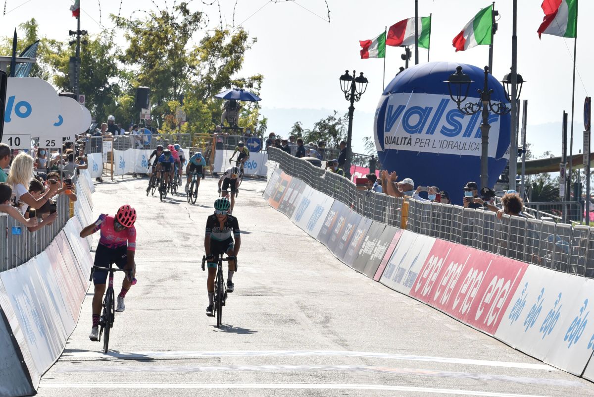 Guerreiro vince la 9^ tappa a Roccaraso, Almeida resta rosa