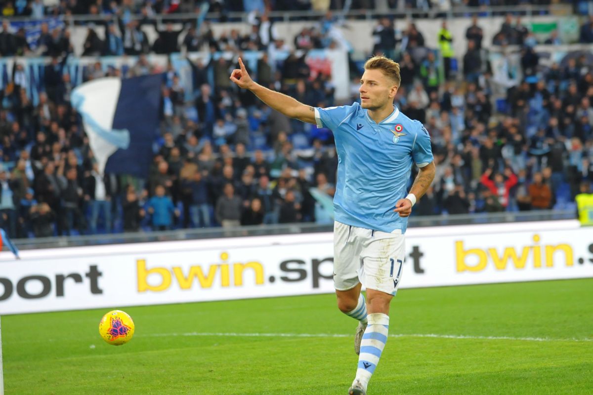 Immobile “Fiero della Scarpa d’Oro, all’estero gli italiani faticano”