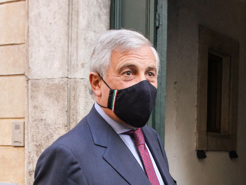 Tajani “No governo di unità nazionale, scriviamo insieme la manovra”