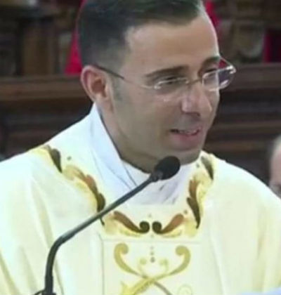Don Carmelo Salinitro parroco ad Enna alla parrocchia di San Cataldo
