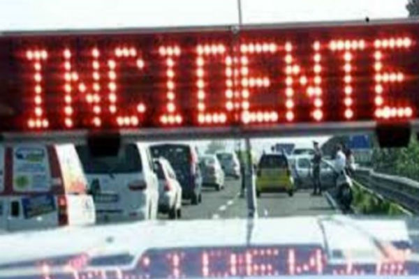 Incidente mortale sulla strada tra Piazza Armerina e Valguarnera all’altezza di Floristella, deceduto 56enne moglie ricoverata in gravi condizioni