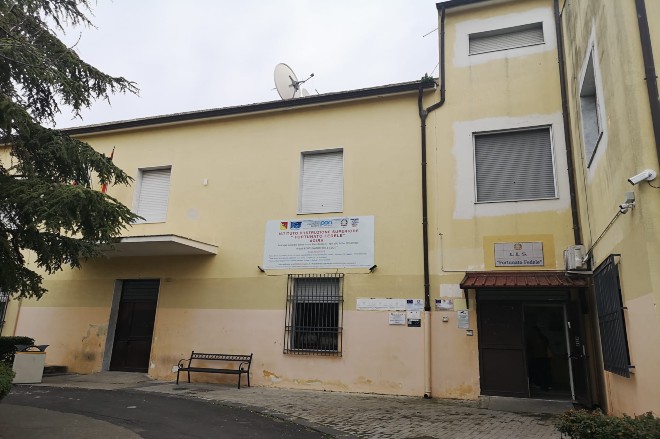 Agira. Docenti e il personale ATA dell’Istituto “F. Fedele”: errori e/o falsità